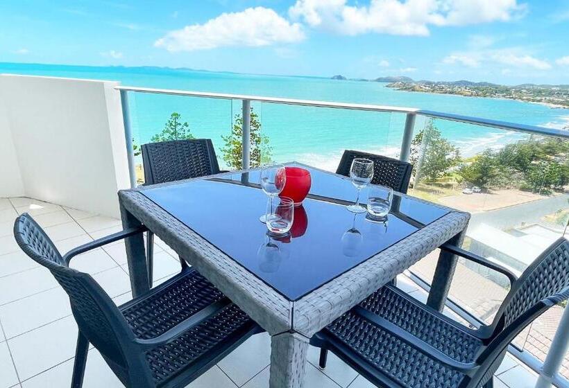 Отель Oshen Holiday Apartments Yeppoon