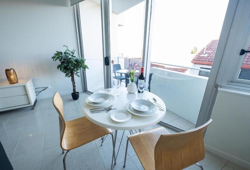 Отель Oshen Holiday Apartments Yeppoon