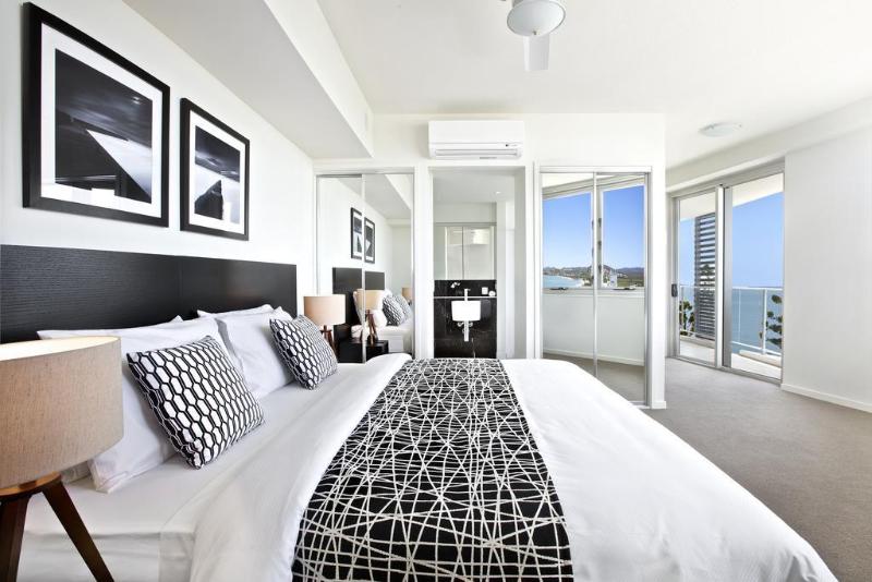 Отель Oshen Holiday Apartments Yeppoon