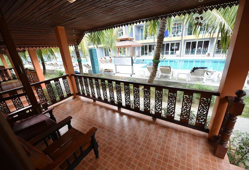 בית מלון כפרי Phi Phi Anita Resort