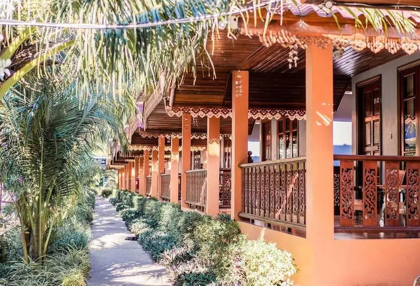 Отель Phi Phi Anita Resort