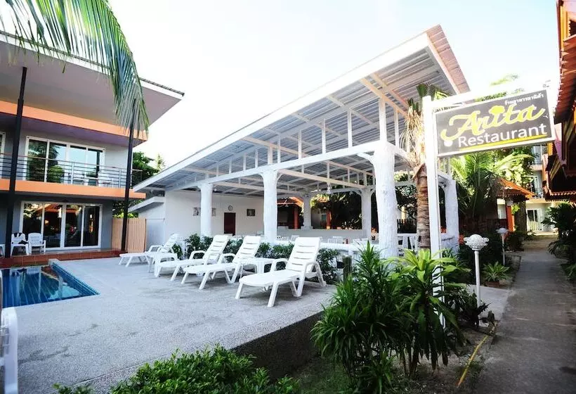 Отель Phi Phi Anita Resort