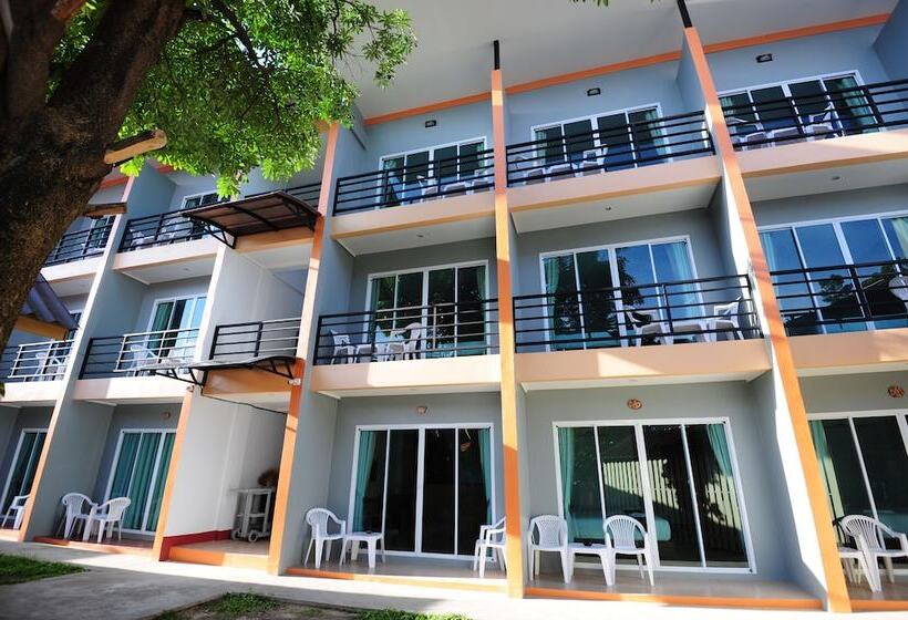 בית מלון כפרי Phi Phi Anita Resort