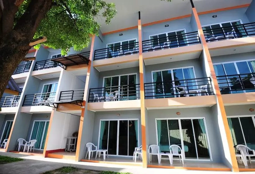 Отель Phi Phi Anita Resort