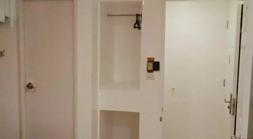 Отель Sogo Buendia