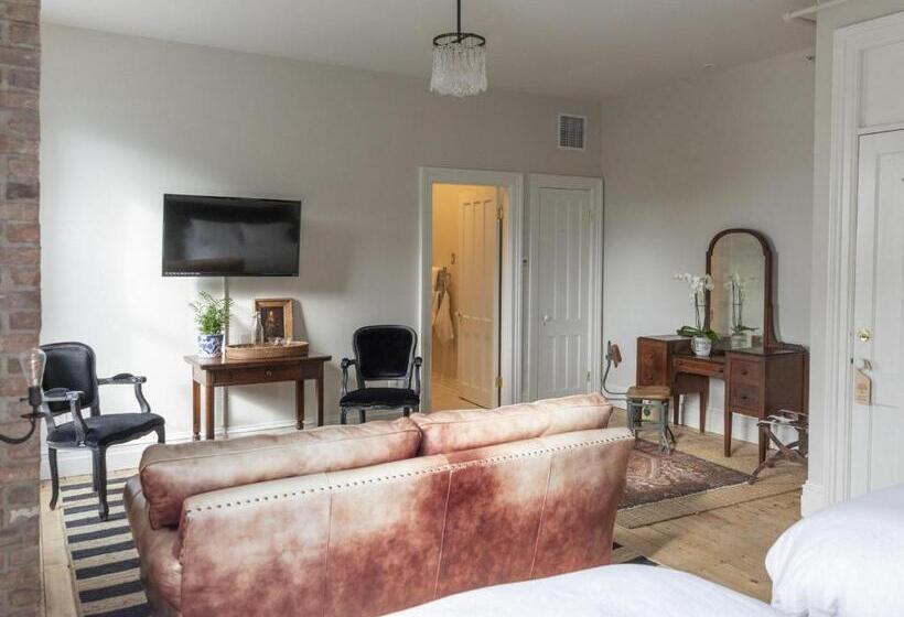 Отель Stewart House