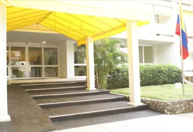 هتل Vallclaire Suites