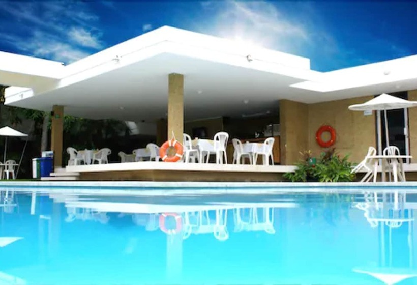 هتل Vallclaire Suites