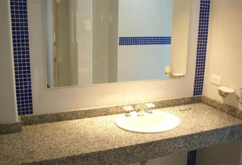 هتل Vallclaire Suites