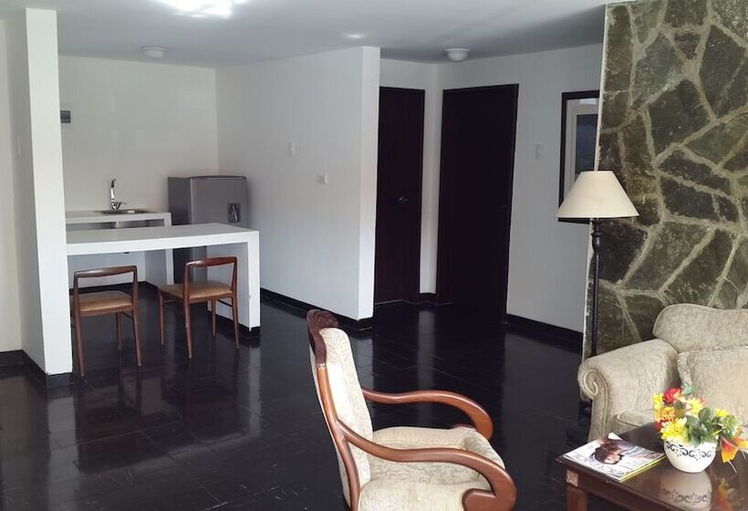 هتل Vallclaire Suites