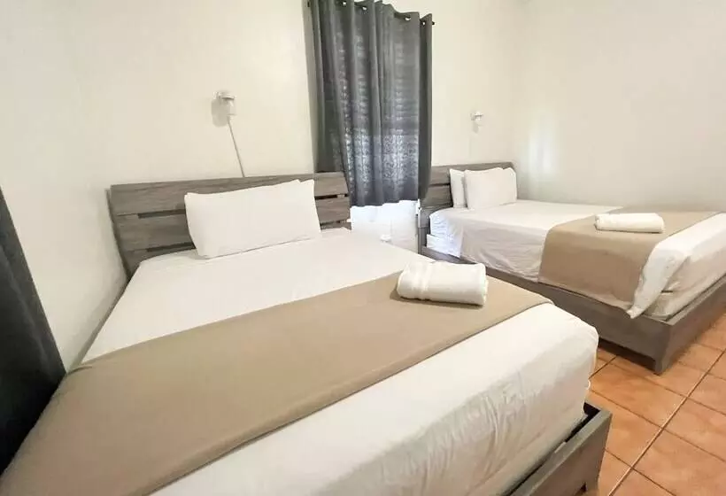 هتل West Coast Inn S