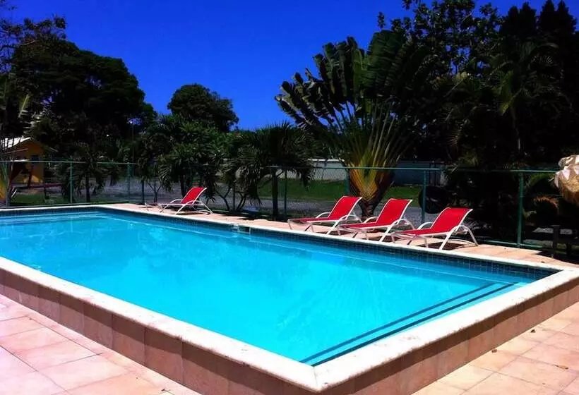 هتل West Coast Inn S