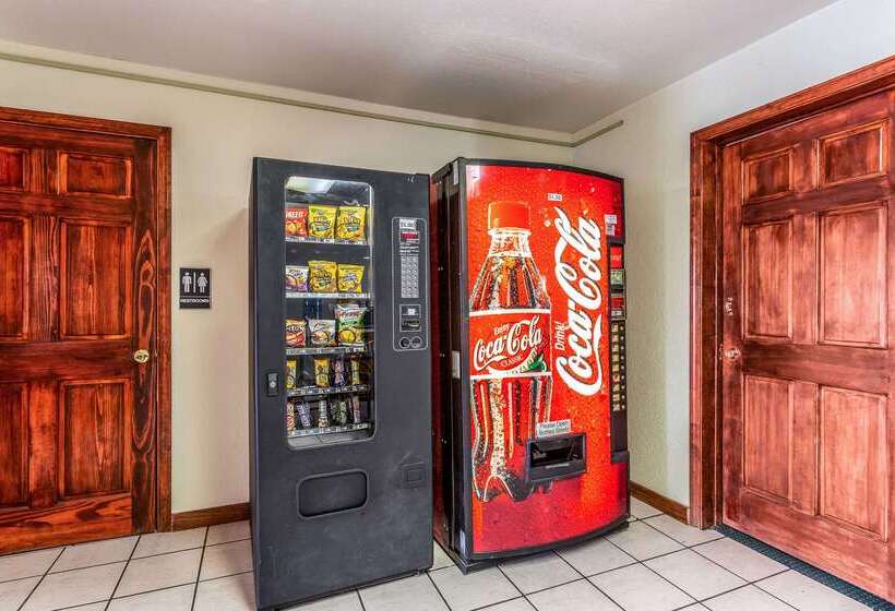 فندق على الطريق Rodeway Inn