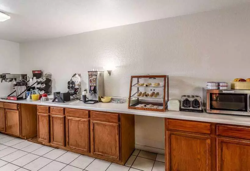 Мотель Rodeway Inn