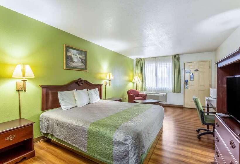 فندق على الطريق Rodeway Inn