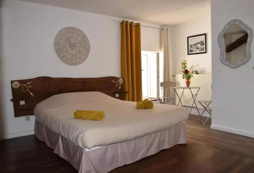 بنسيون La Ferme Des 3 Suissesses