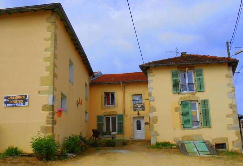 ペンション La Ferme Des 3 Suissesses