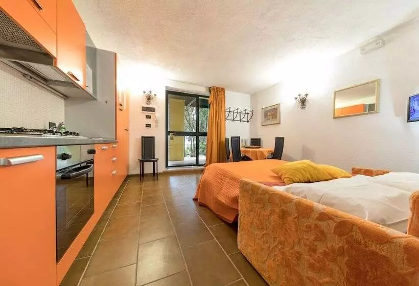 Residence Gardasee Apartments With Lake View