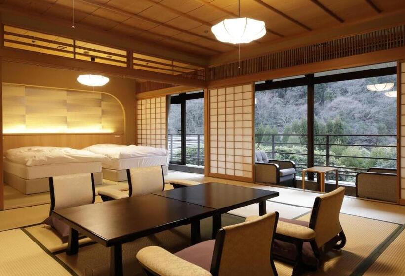 료칸 Oku Yugawara Sansuirou