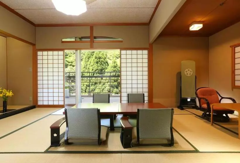 旅館 Oku Yugawara Sansuirou