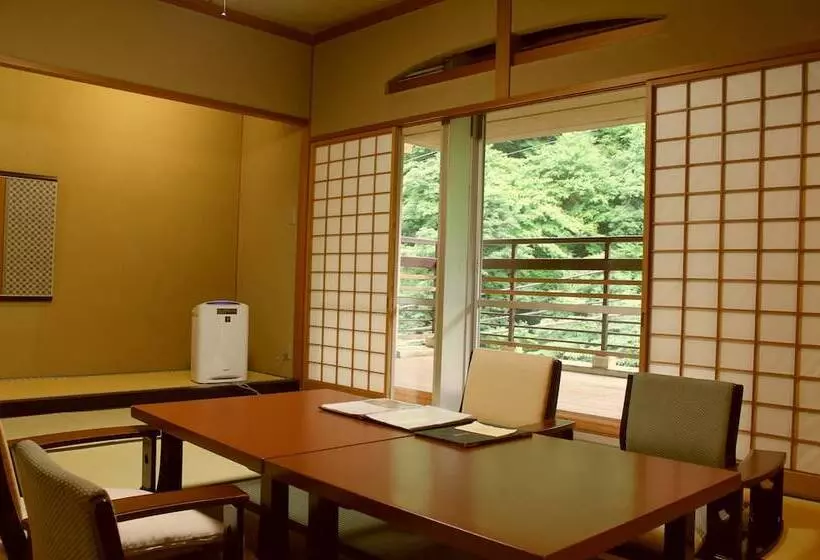 旅館 Oku Yugawara Sansuirou