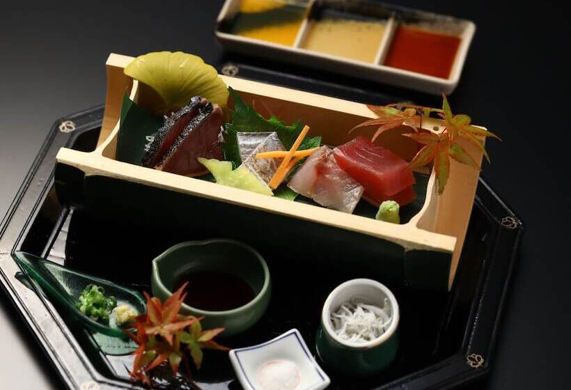 료칸 Oku Yugawara Sansuirou