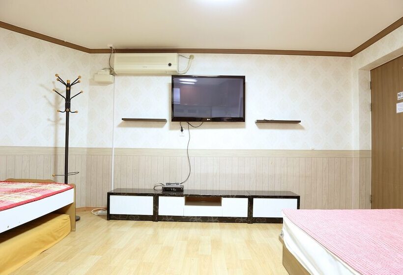 Seoul Myeongdong Stay Hostel
