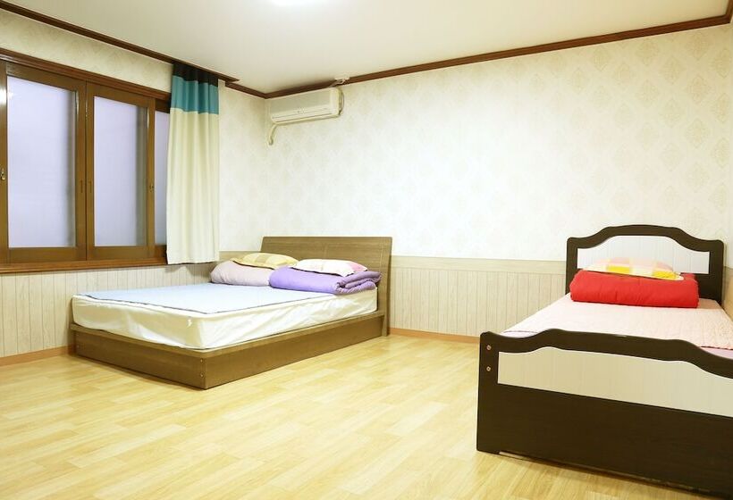 Seoul Myeongdong Stay Hostel