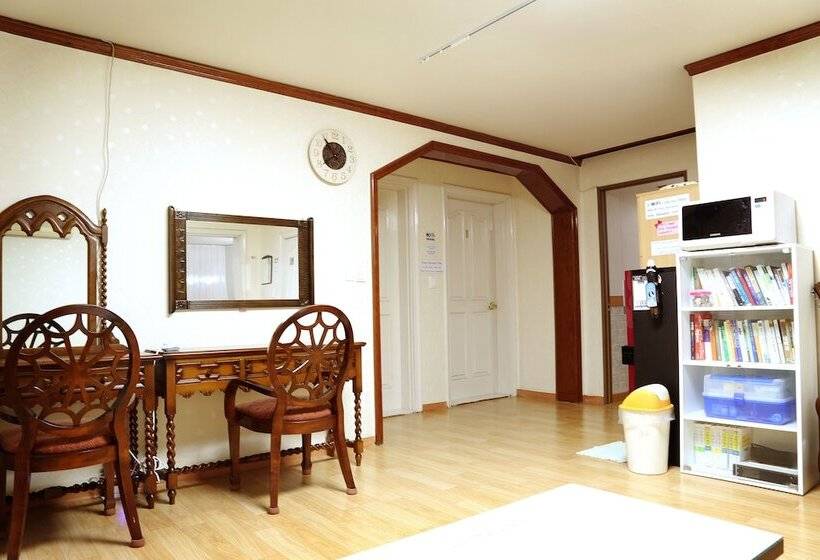 Seoul Myeongdong Stay Hostel