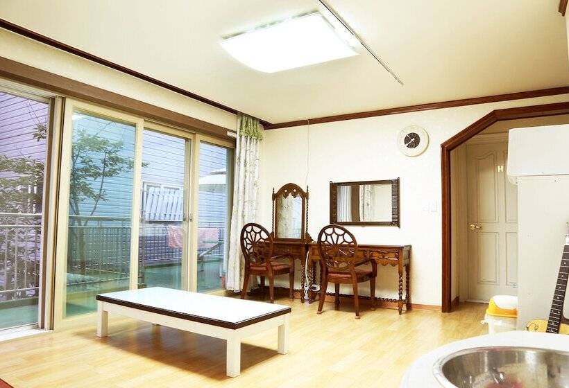 Seoul Myeongdong Stay Hostel