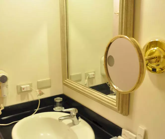 Subic Bay Travelers Hotel & Event Center