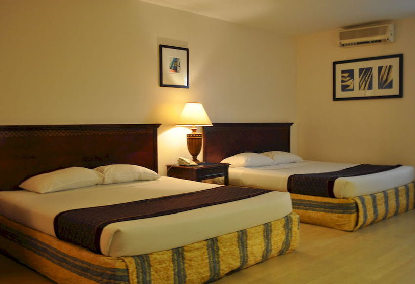 Subic Bay Travelers Hotel & Event Center