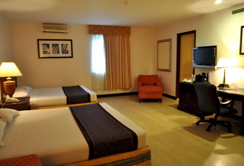 Subic Bay Travelers Hotel & Event Center