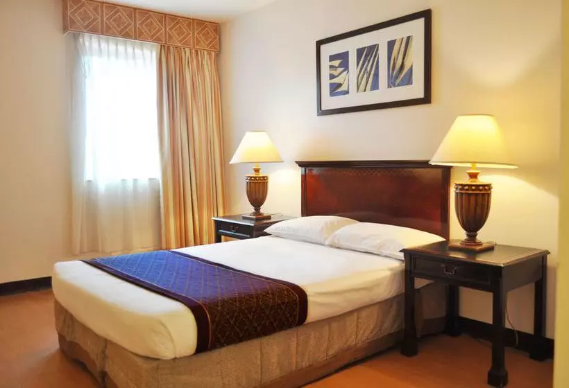 Subic Bay Travelers Hotel & Event Center