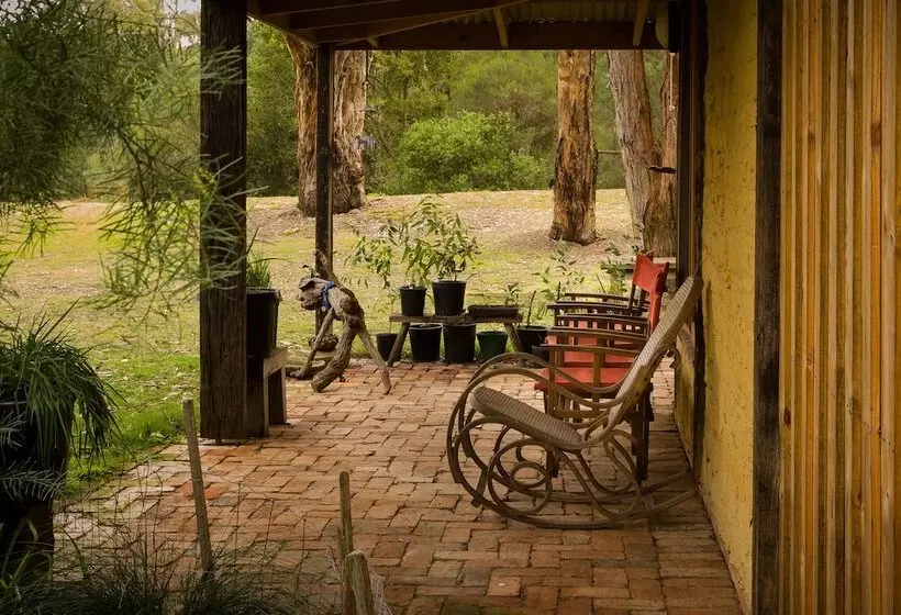 The Burrow At Wombat Bend