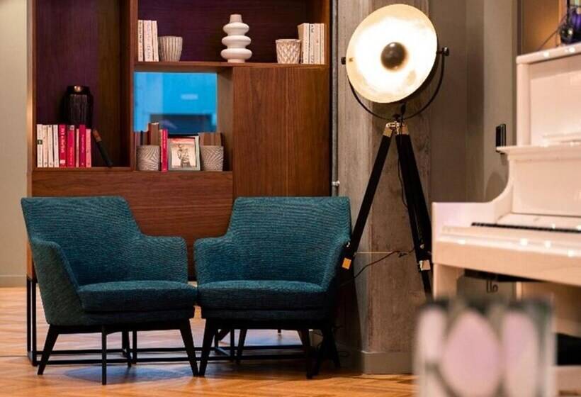 هاستل Vibrant Rooms Student Only Belfast