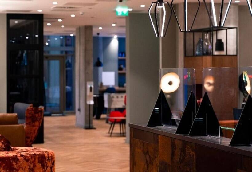 هاستل Vibrant Rooms Student Only Belfast