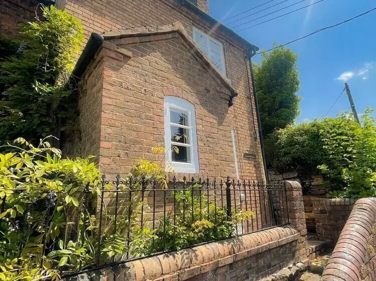Carrow Cottage