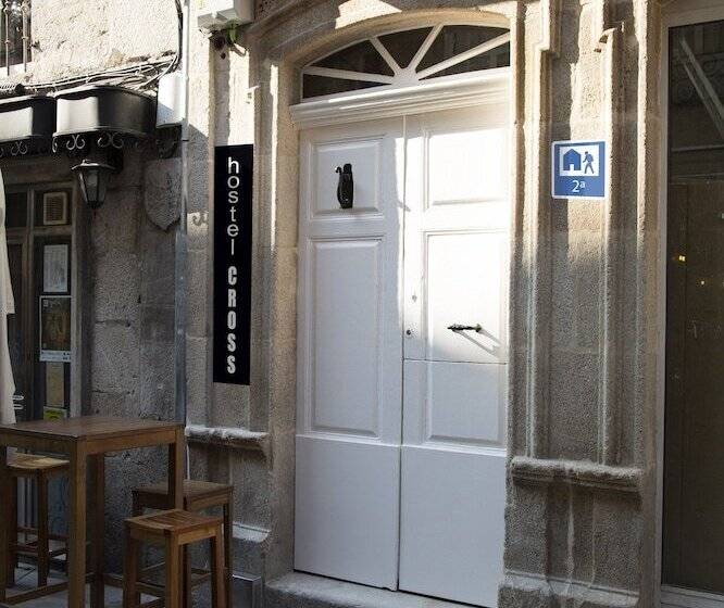 Hostelcross