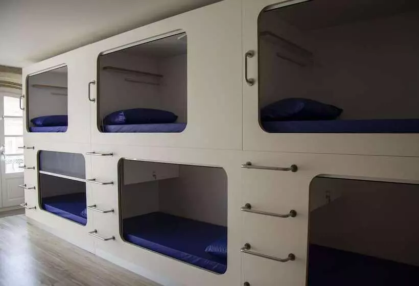 Hostelcross