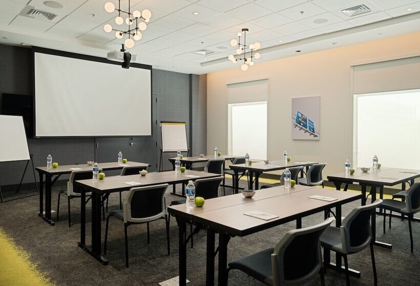 فندق Home2 Suites By Hilton Atlanta Airport College Park