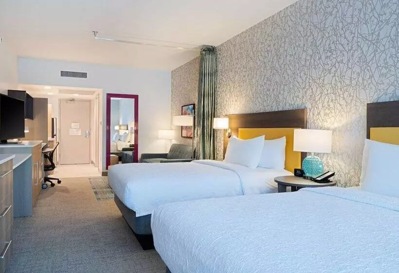 هتل Home2 Suites By Hilton Atlanta Airport College Park