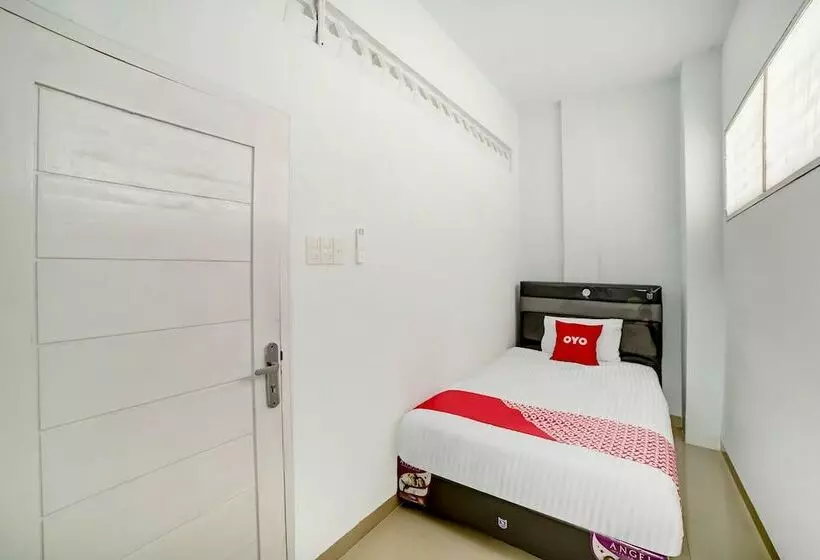 ホテル Oyo 90994 Ada Guest House