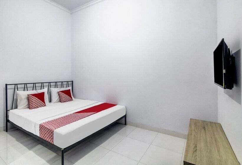 בית מלון כפרי Oyo 91243 Bina Syariah Guest House