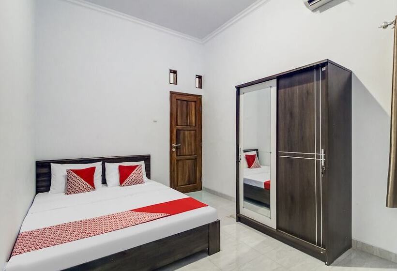 בית מלון כפרי Oyo 91243 Bina Syariah Guest House