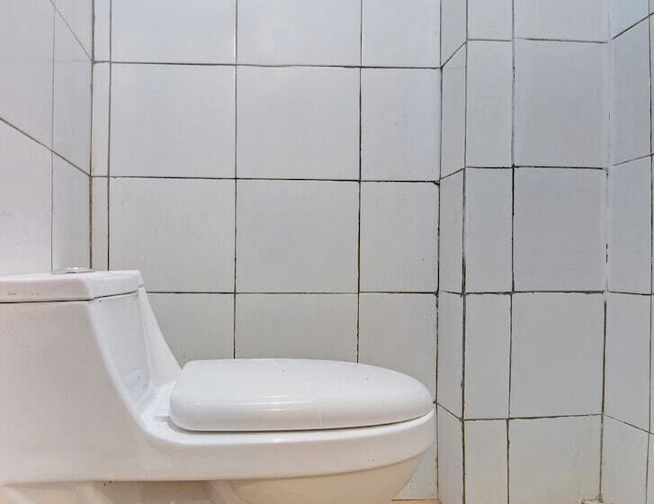 호텔 Capital O 91690 Moza Guest House