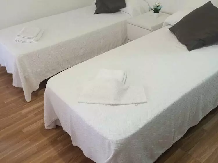 هتل Pilgrim Rooms