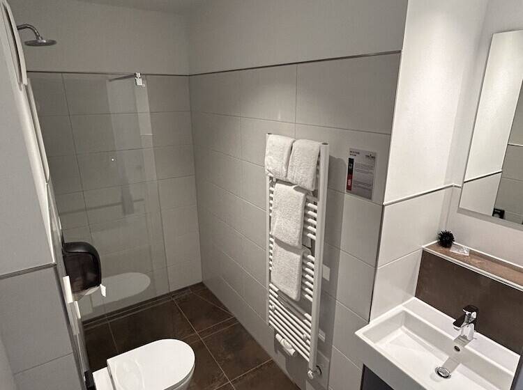 בית מלון כפרי Stahltower