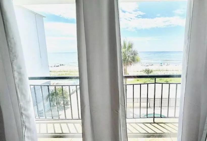 هتل Summerwind Oceanfront