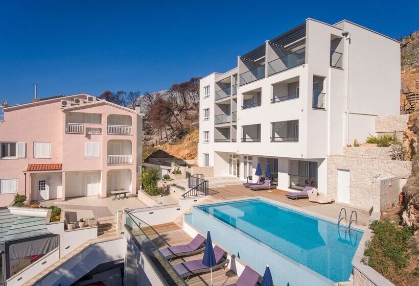 호텔 Villa Cascada